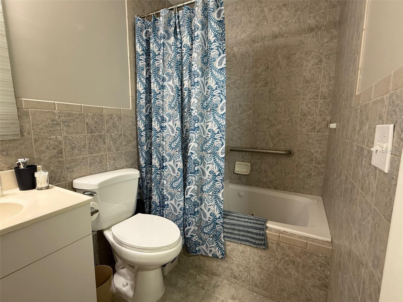 Image 20 of 37 For 506 Legion Terrace