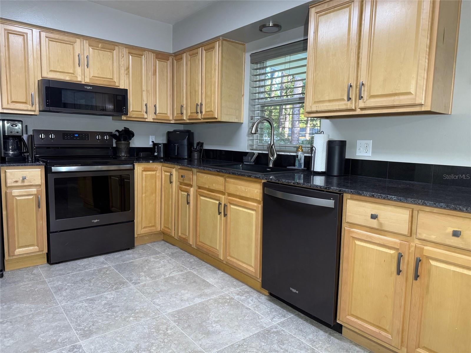 Image 4 of 37 For 506 Legion Terrace