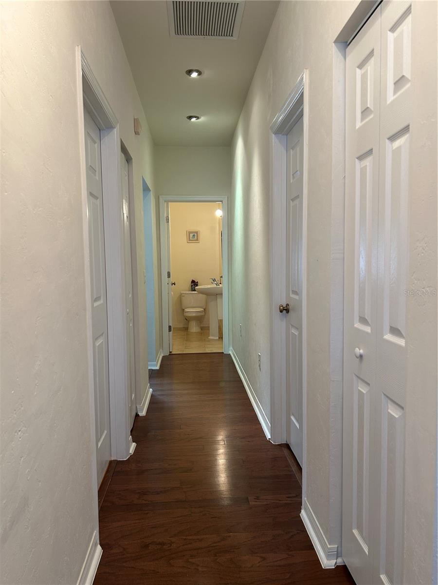 Image 20 of 34 For 4325 35th Terrace