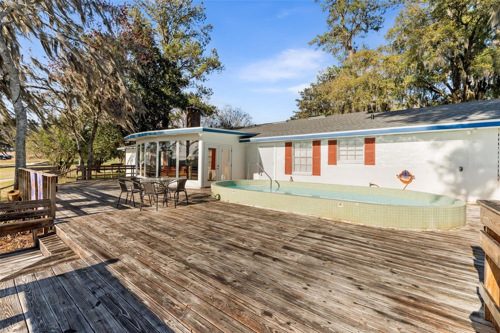 Image 53 of 59 For 2737 4th Place