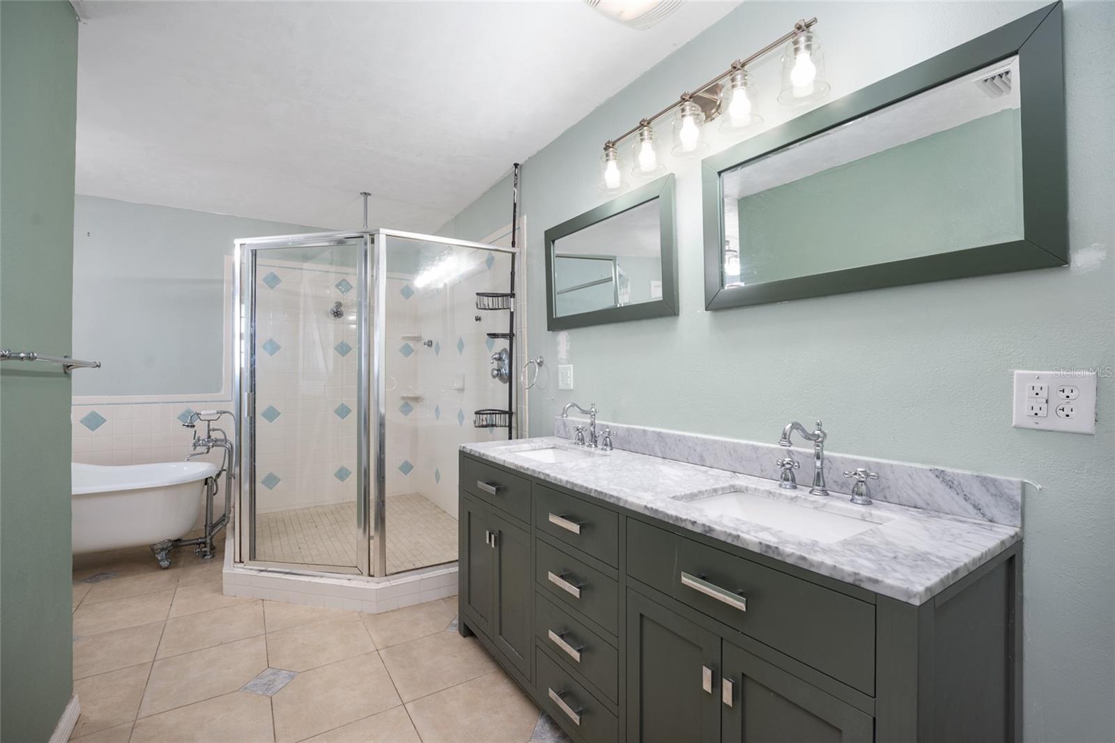 Image 17 of 30 For 28924 30th Avenue