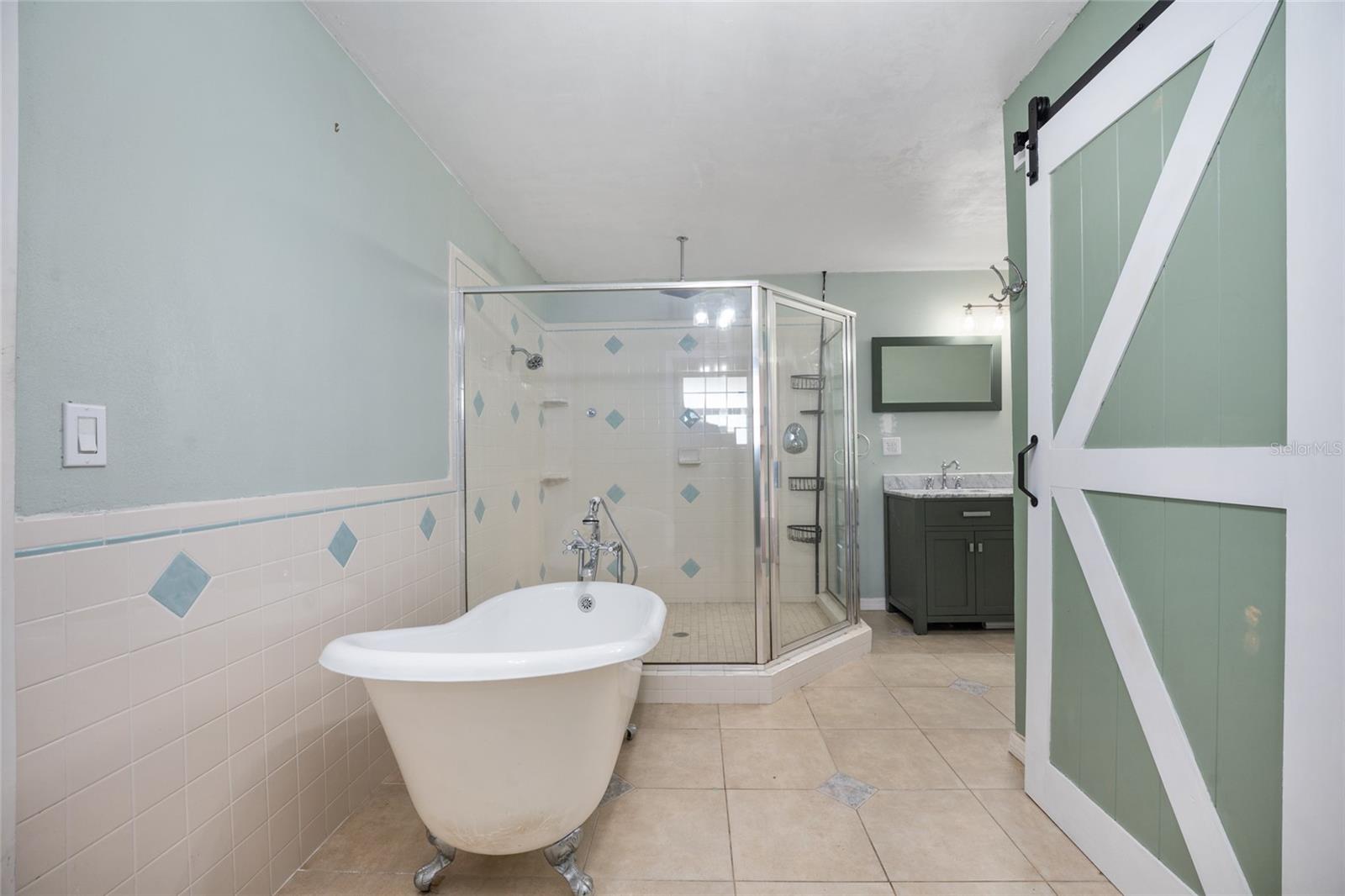 Image 18 of 30 For 28924 30th Avenue