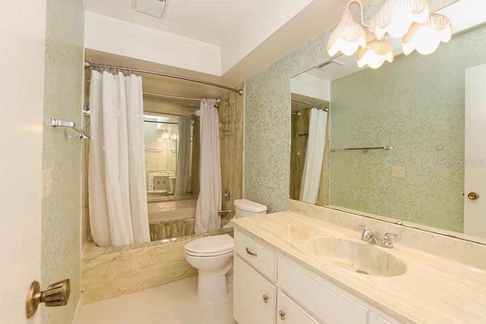 Image 19 of 22 For 1117 Mendoza Avenue