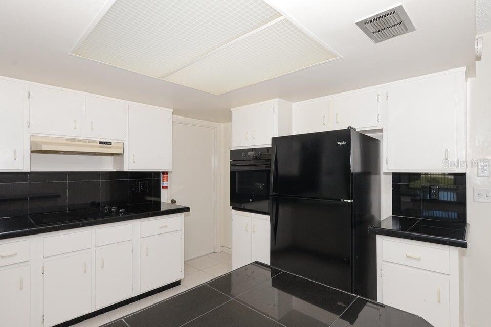 Image 8 of 22 For 1117 Mendoza Avenue