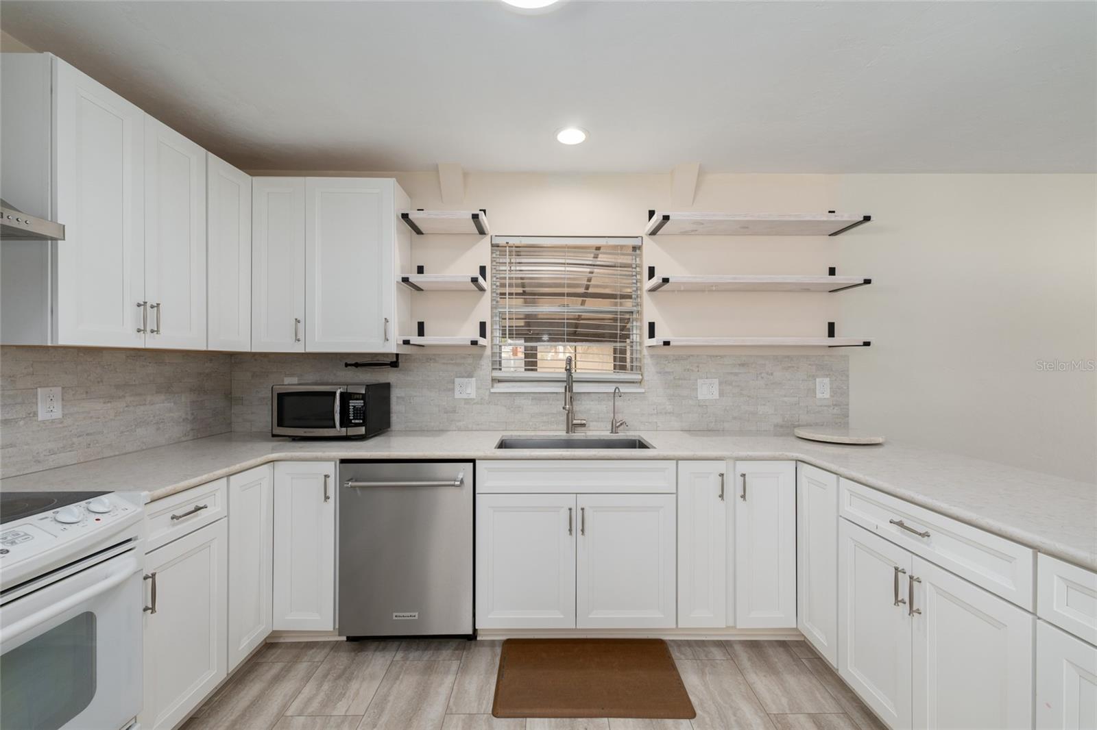 Image 16 of 51 For 8205 44th Terrace