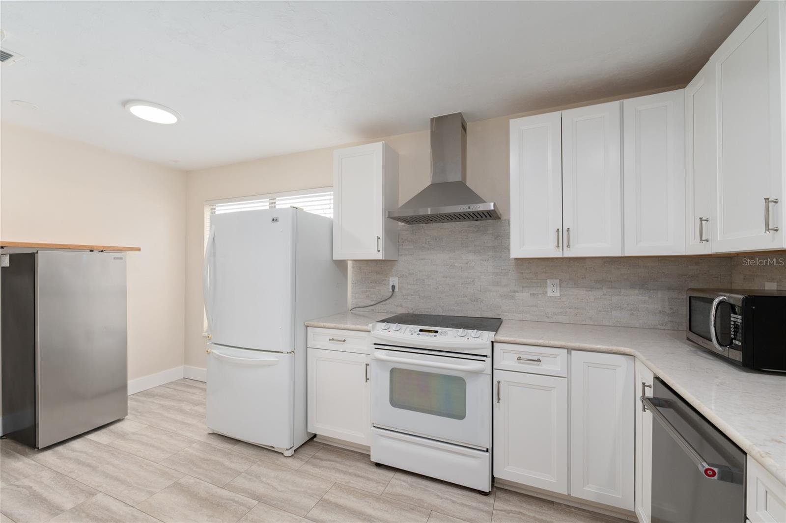 Image 17 of 51 For 8205 44th Terrace