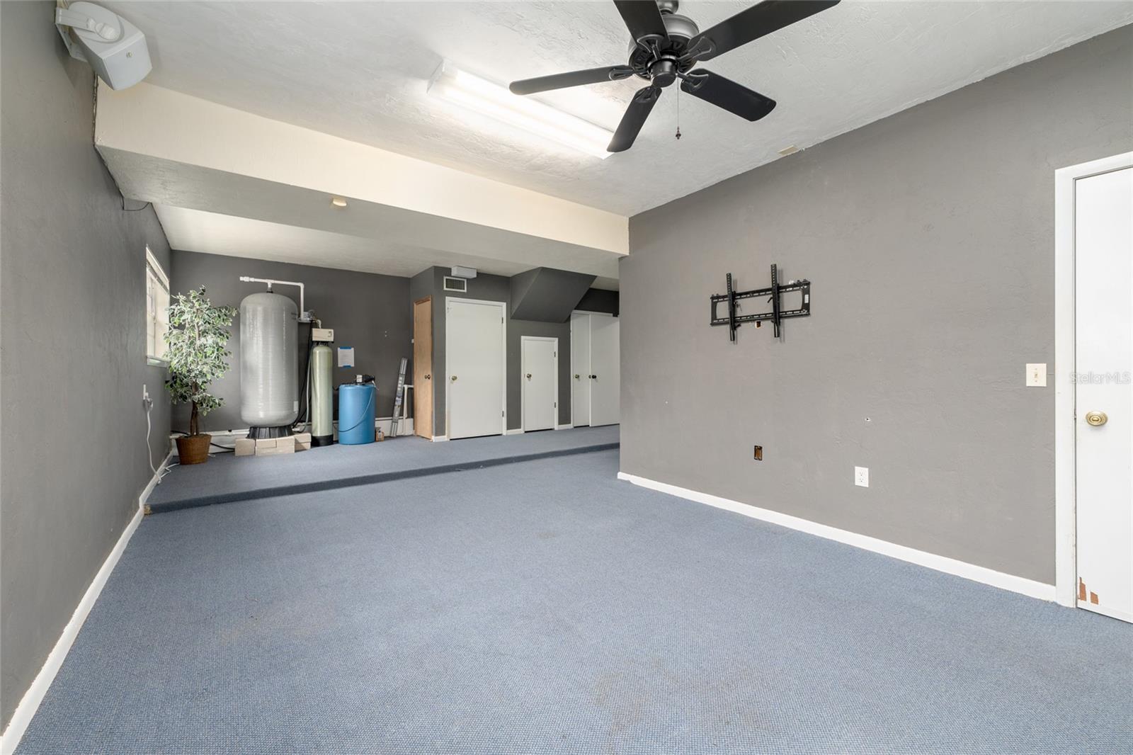 Image 38 of 51 For 8205 44th Terrace