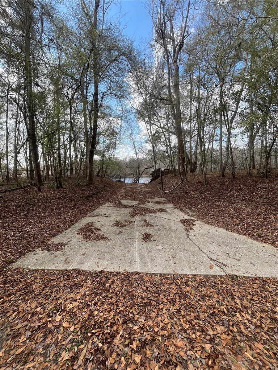 Image 23 of 34 For 1859 82nd Terrace