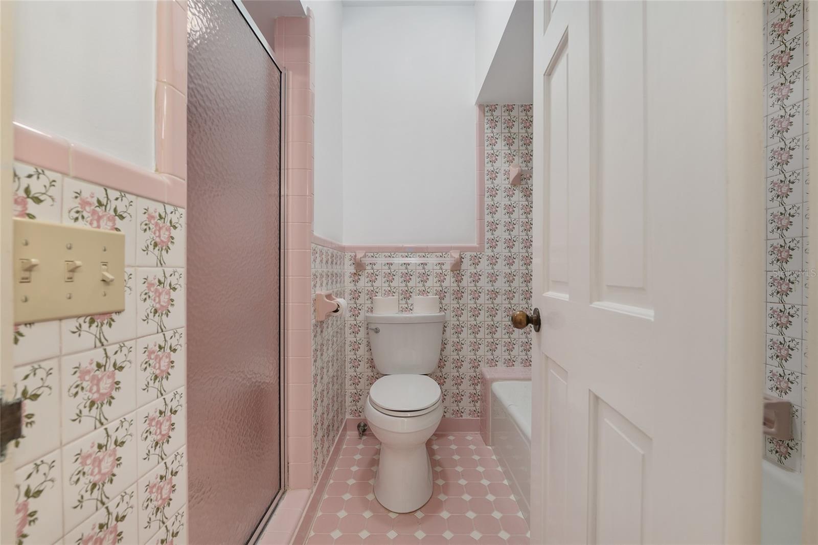 Image 40 of 93 For 6307 35 Way