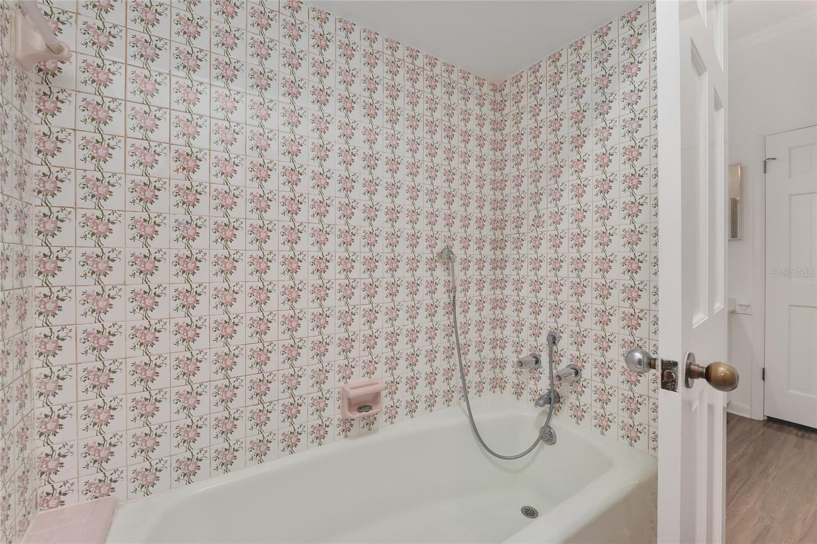 Image 41 of 93 For 6307 35 Way