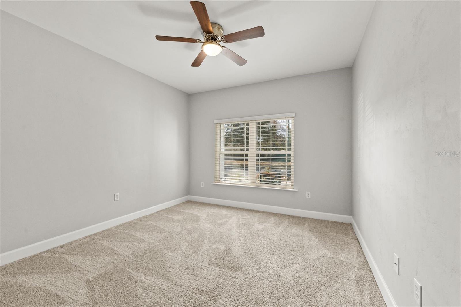 Image 22 of 35 For 2260 51st Avenue