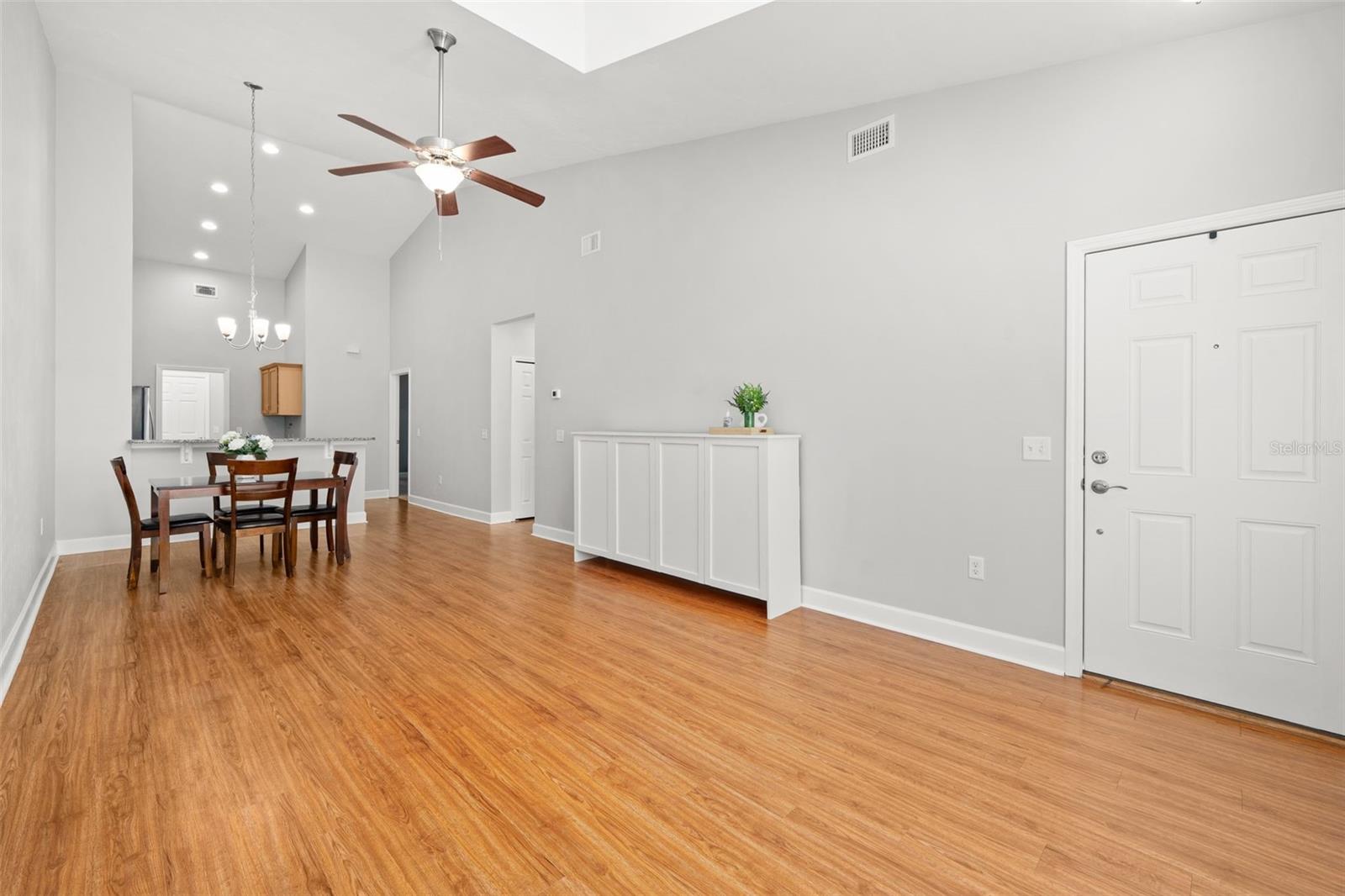 Image 6 of 35 For 2260 51st Avenue