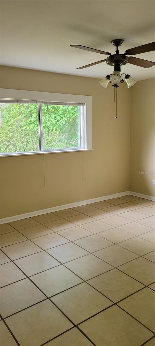 Image 23 of 34 For 2201 36th Drive