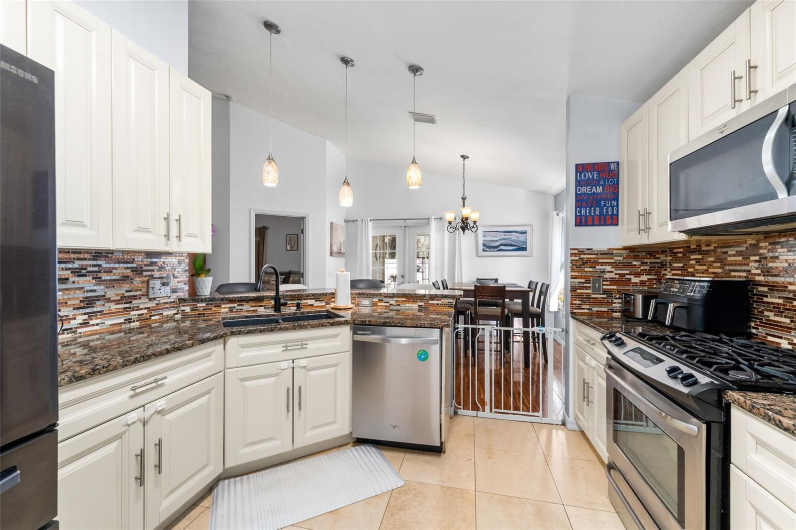 Image 14 of 41 For 2156 52 Place