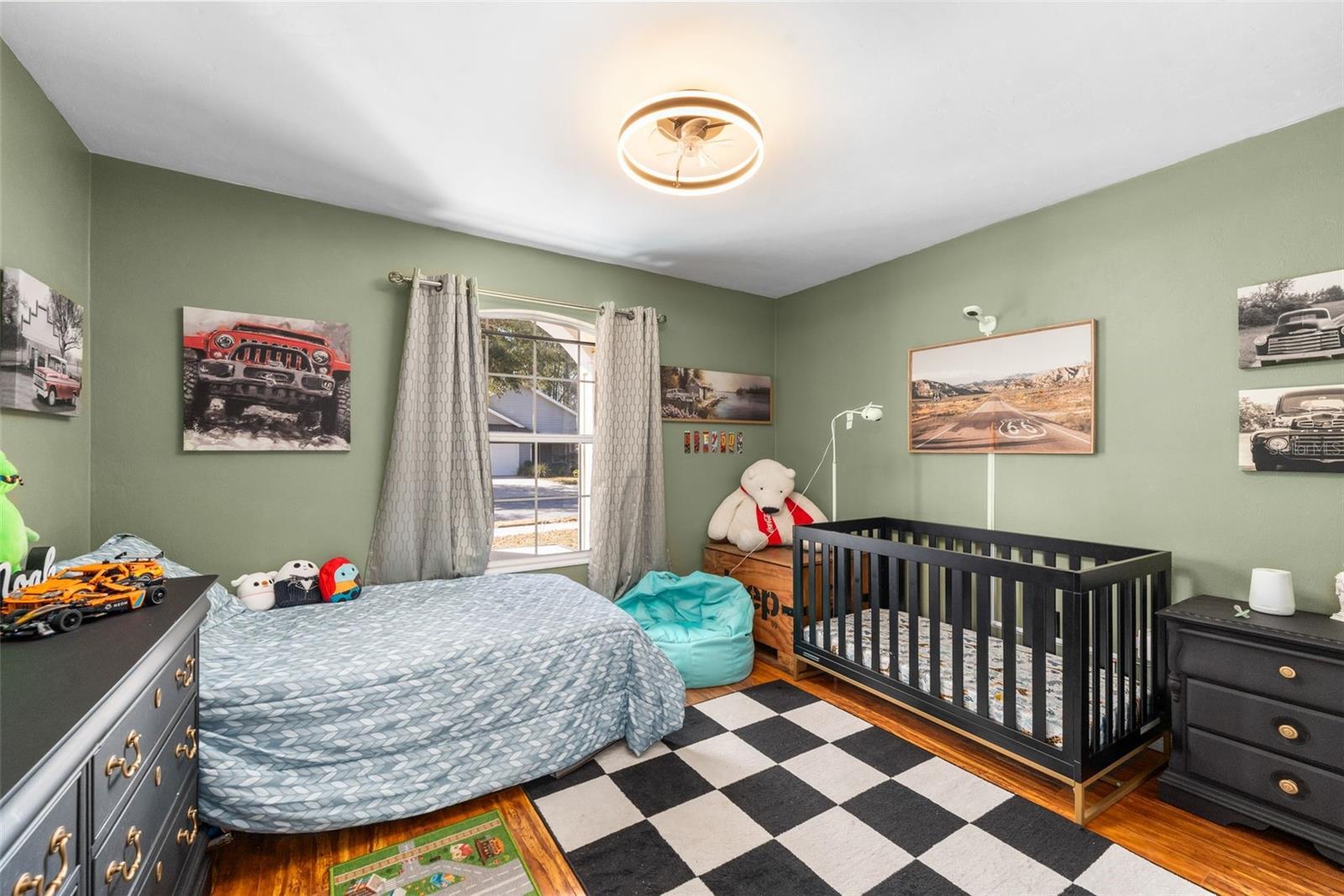 Image 22 of 41 For 2156 52 Place