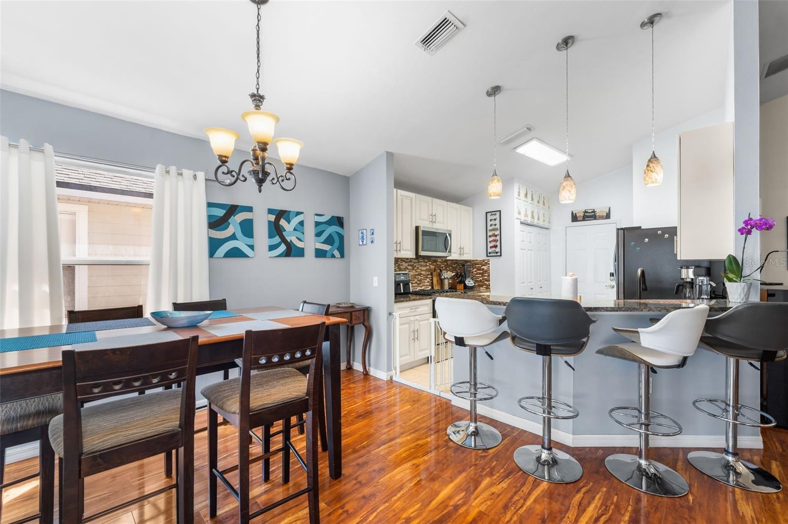 Image 7 of 41 For 2156 52 Place