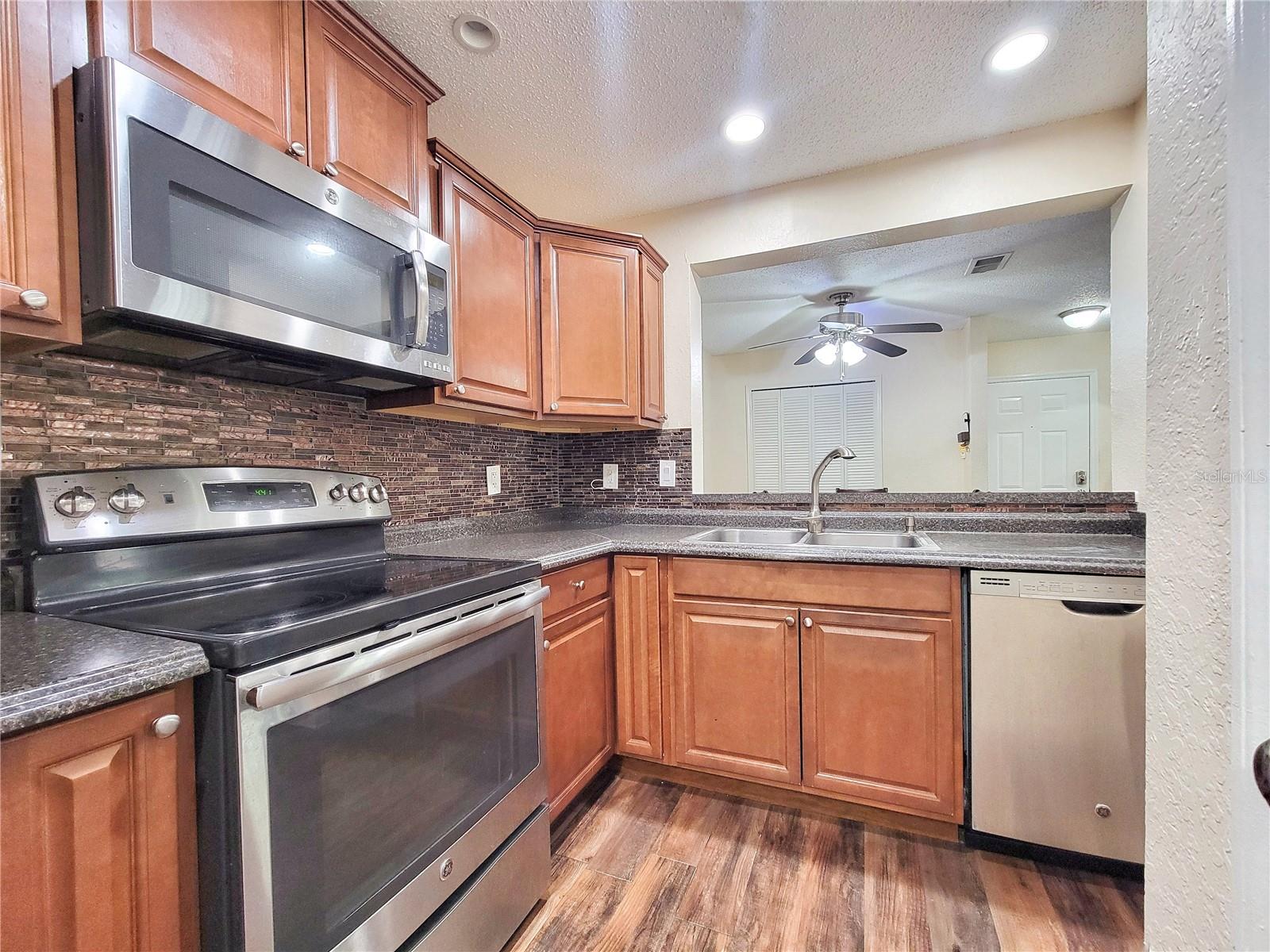 Image 15 of 30 For 3705 27th Street 1111