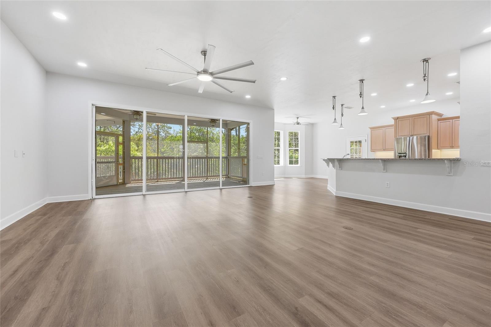 Image 5 of 47 For 9510 59th Lane