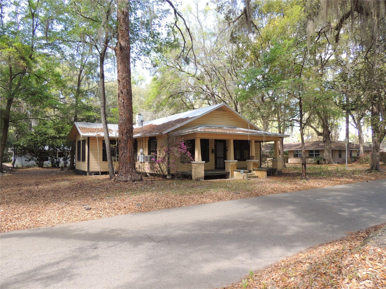 Image 2 of 13 For 1322 12th Street