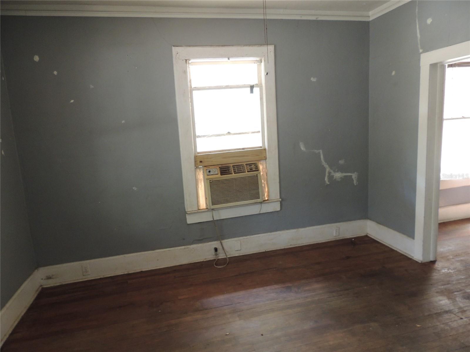 Image 5 of 13 For 1322 12th Street