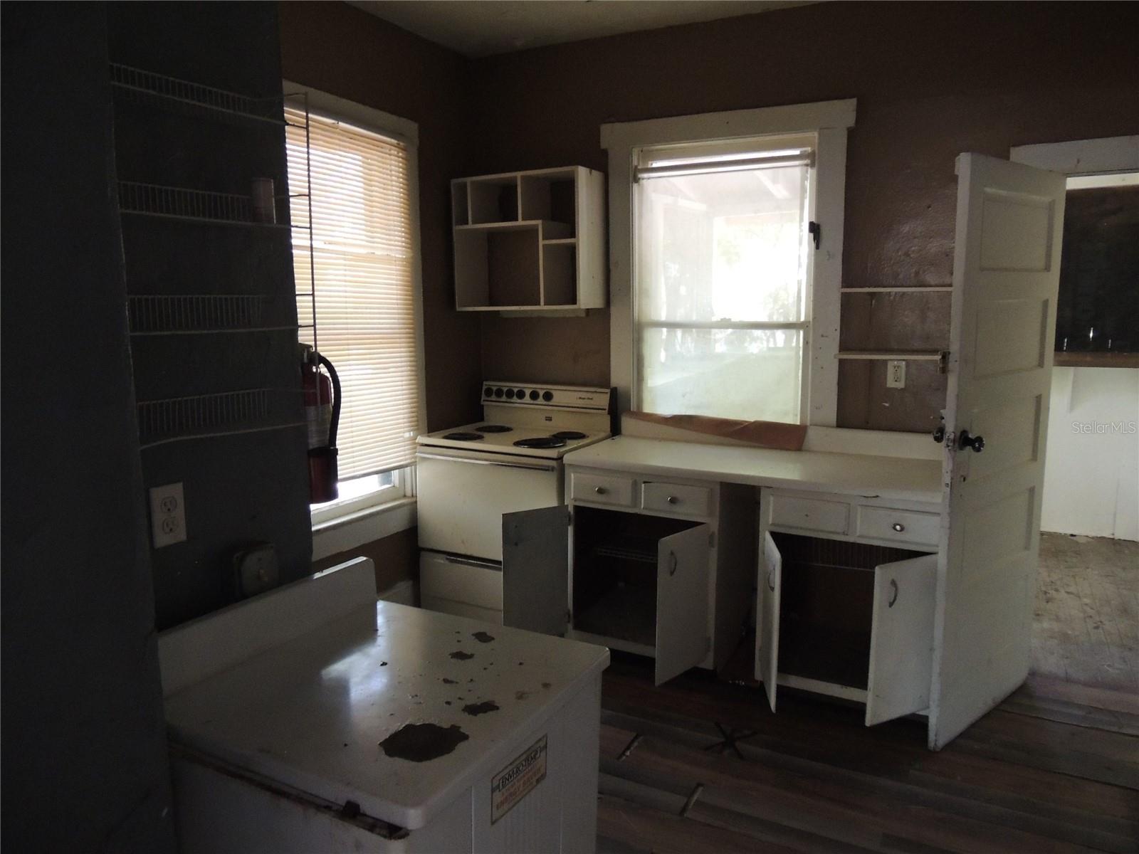 Image 7 of 13 For 1322 12th Street