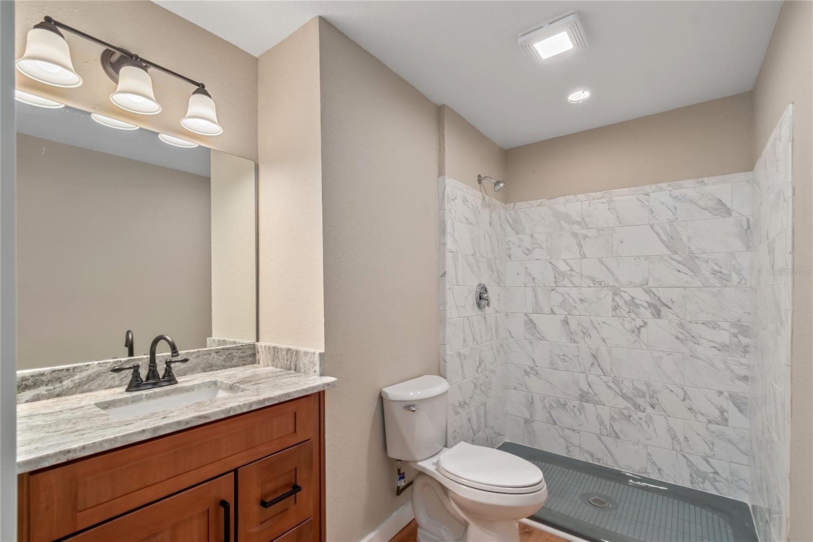 Image 24 of 39 For 983 County Road 21