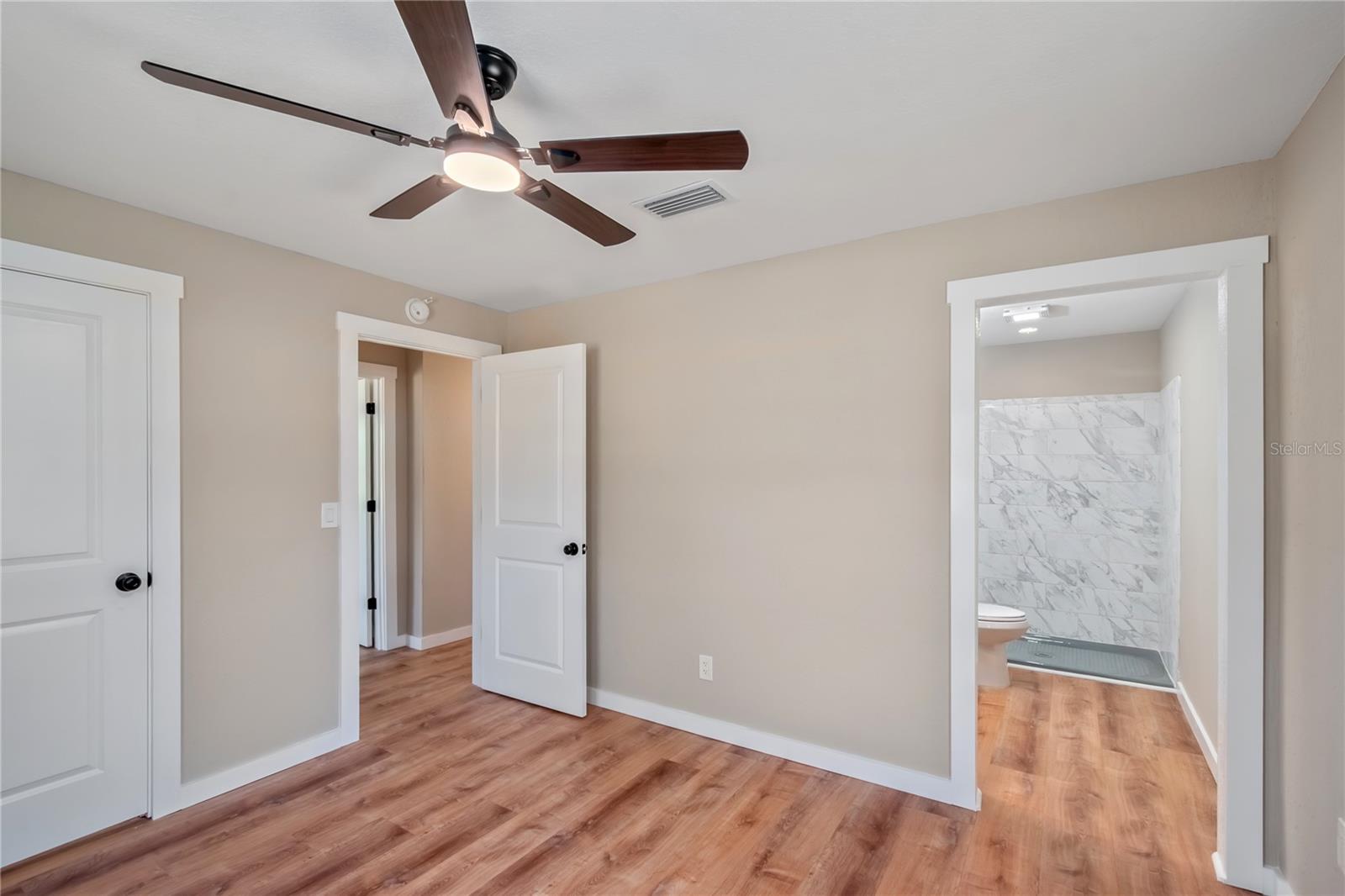 Image 26 of 39 For 983 County Road 21