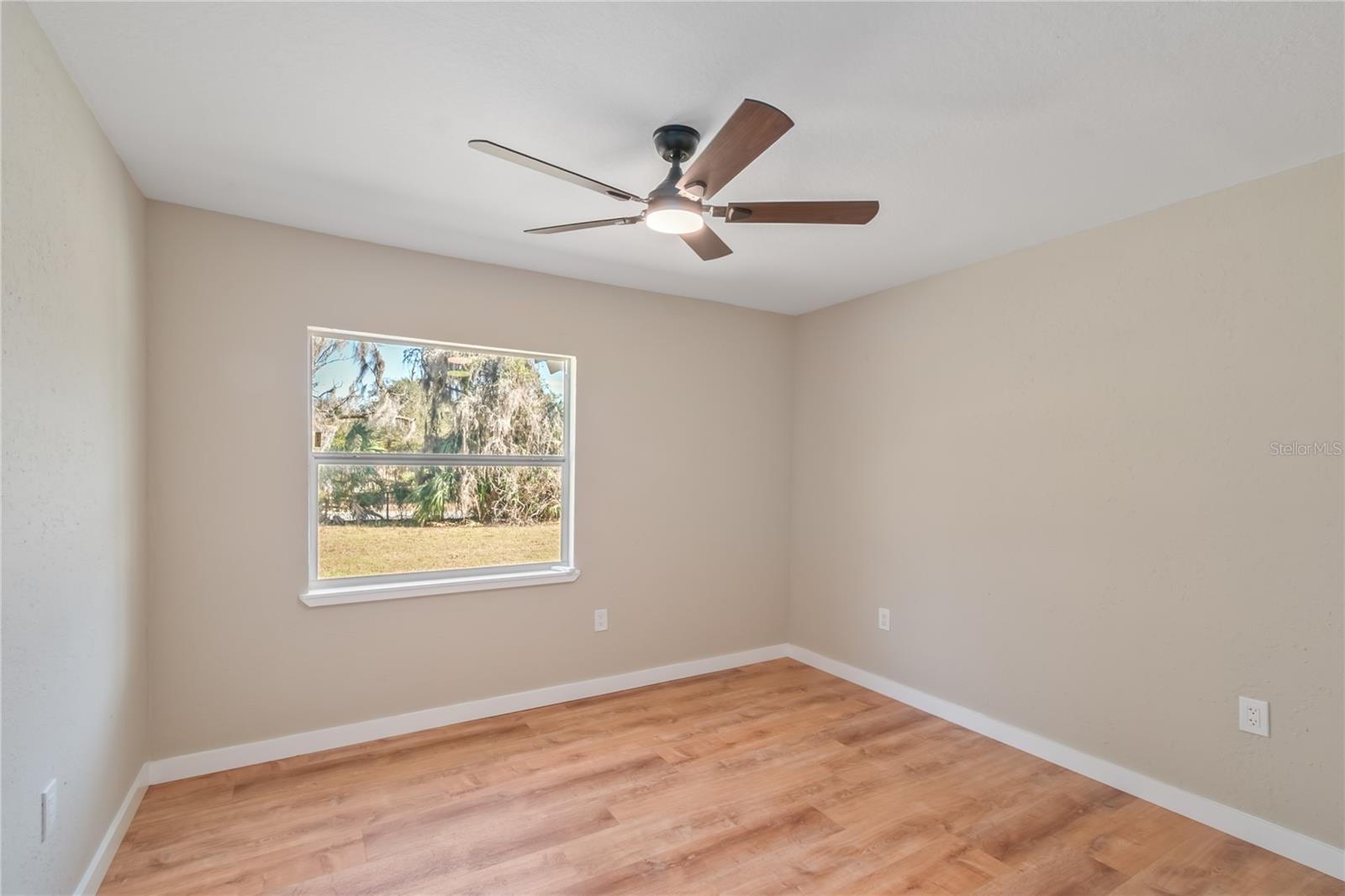 Image 28 of 39 For 983 County Road 21