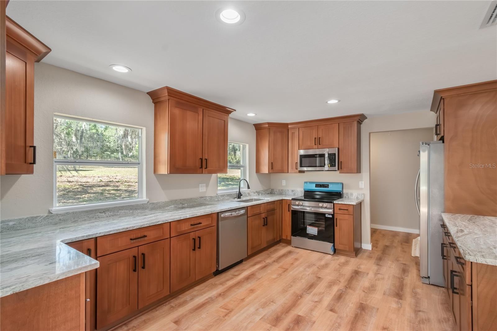 Image 9 of 39 For 983 County Road 21