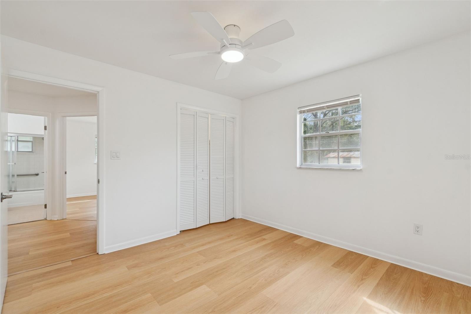 Image 21 of 28 For 7011 170 Street