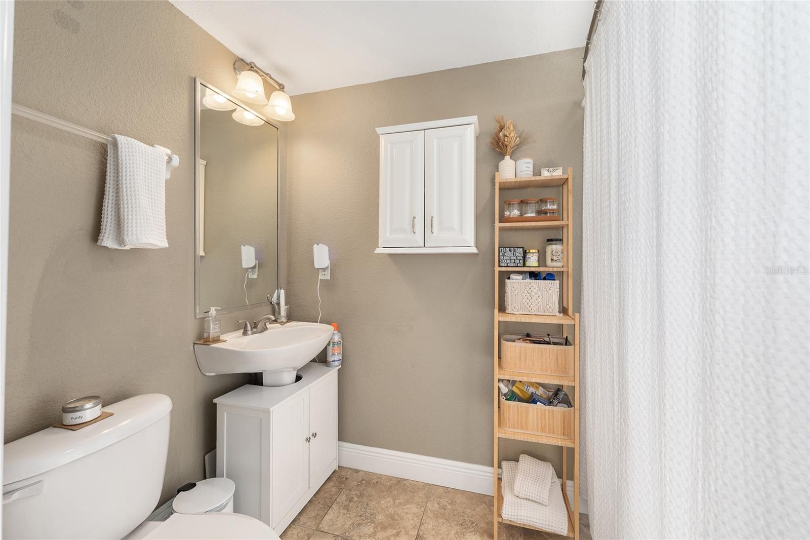 Image 18 of 23 For 1460 3rd Place 212