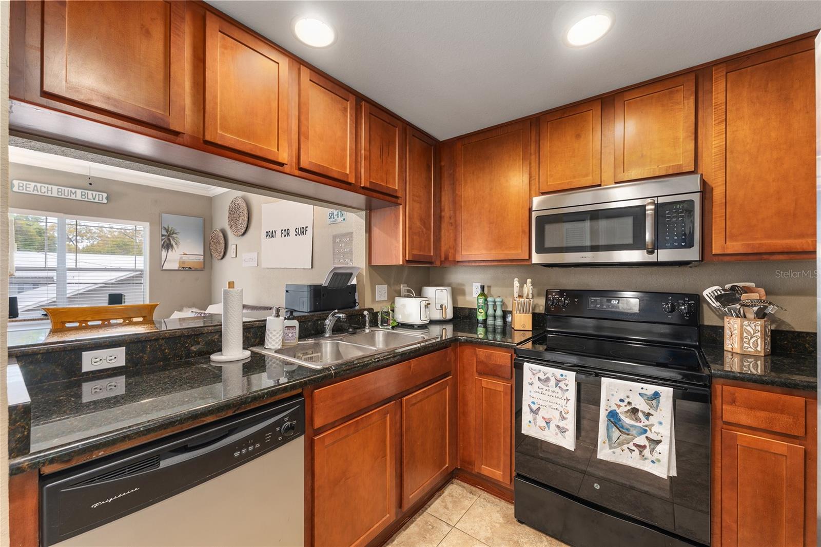 Image 7 of 23 For 1460 3rd Place 212