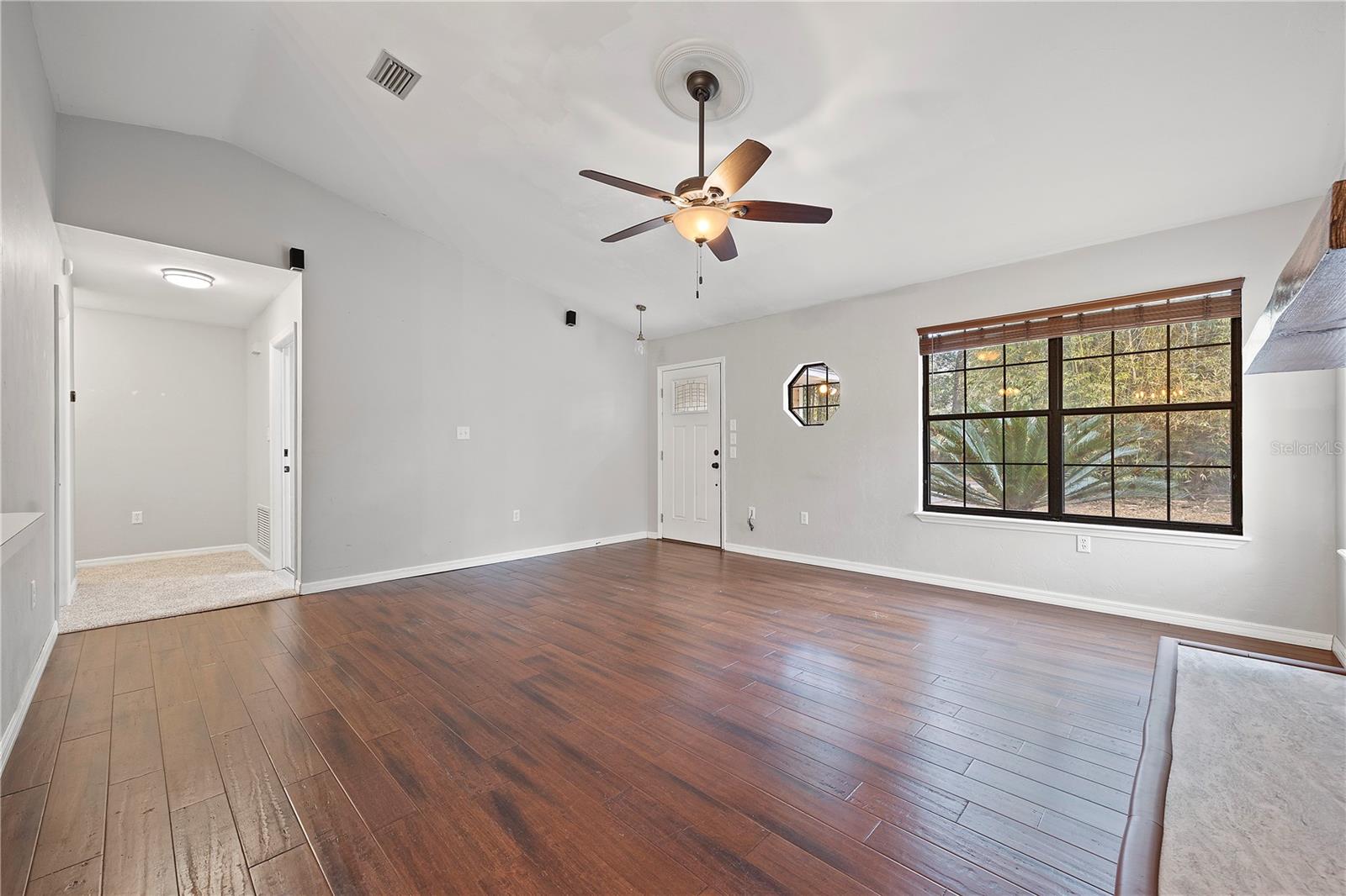 Image 10 of 40 For 304 Whiting Street