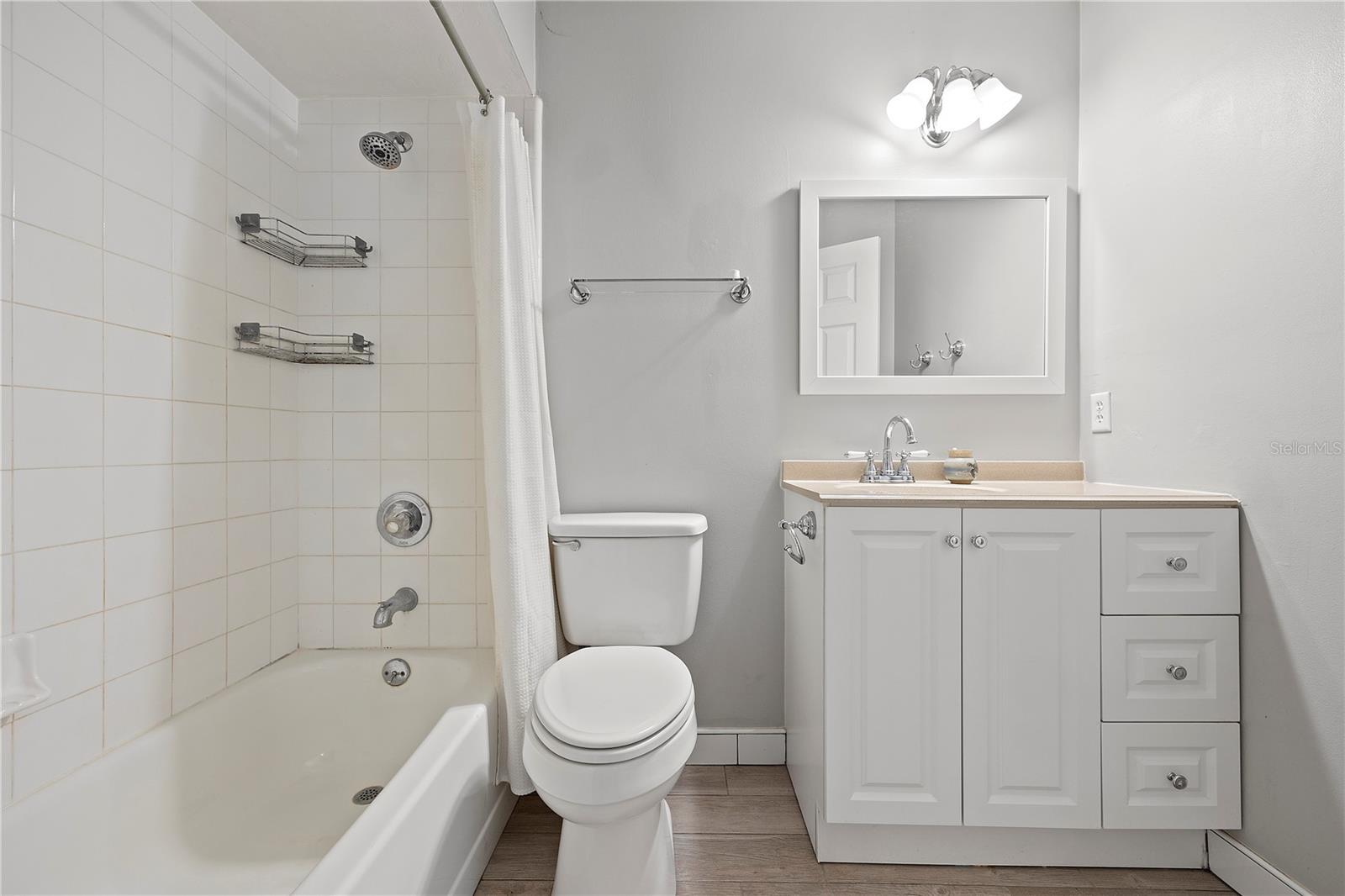 Image 16 of 40 For 304 Whiting Street