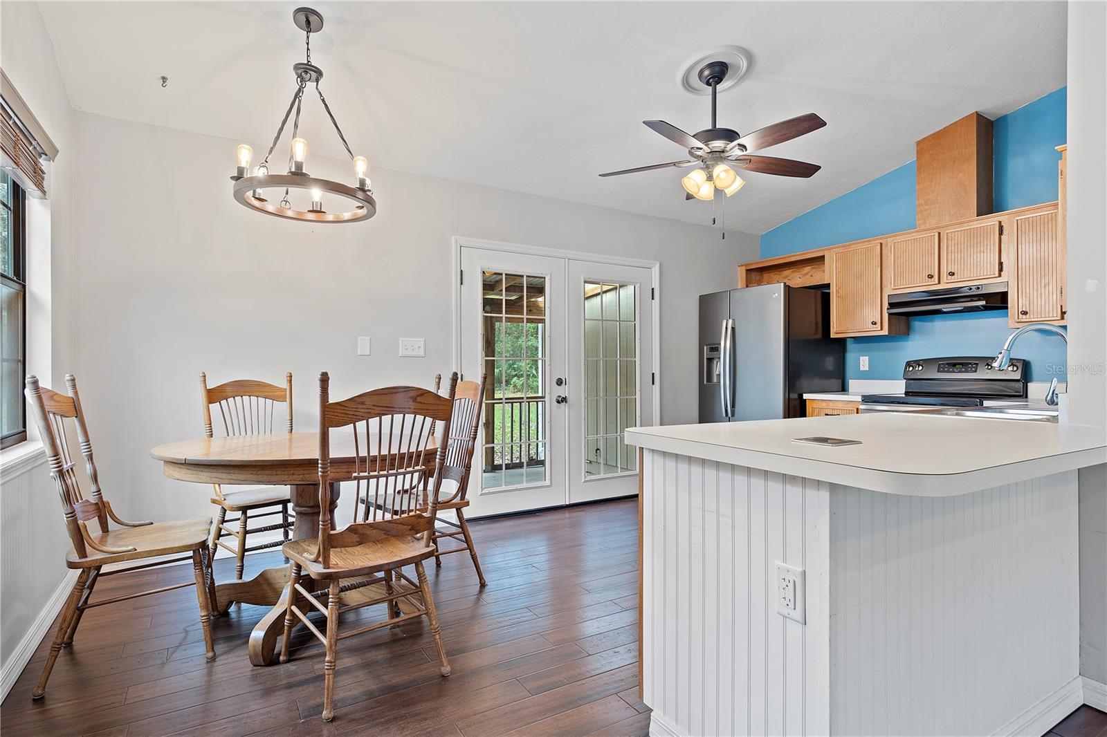 Image 5 of 40 For 304 Whiting Street