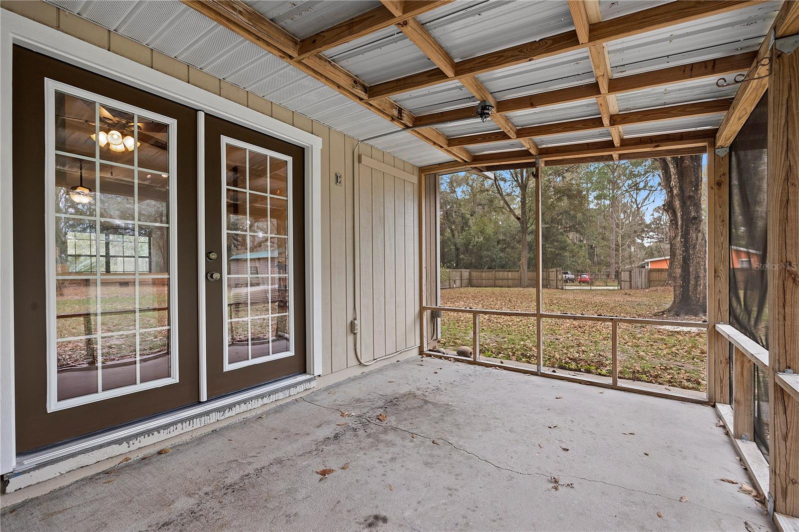 Image 9 of 40 For 304 Whiting Street