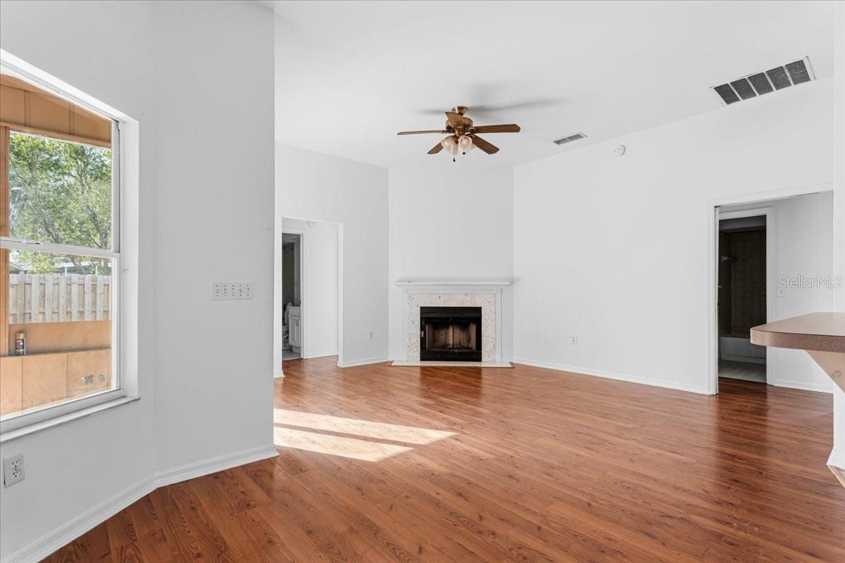 Image 13 of 30 For 6714 34th Drive