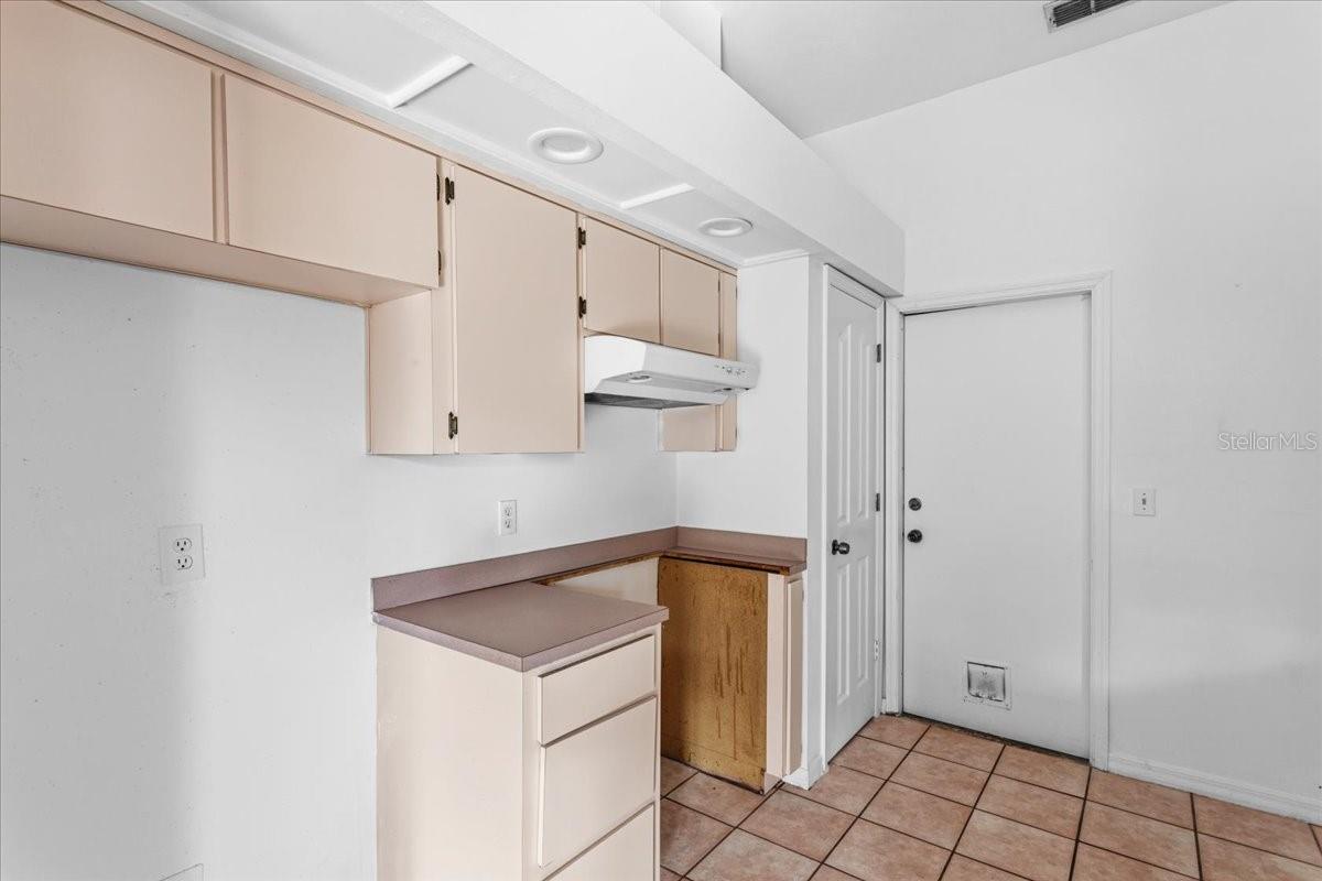 Image 18 of 30 For 6714 34th Drive