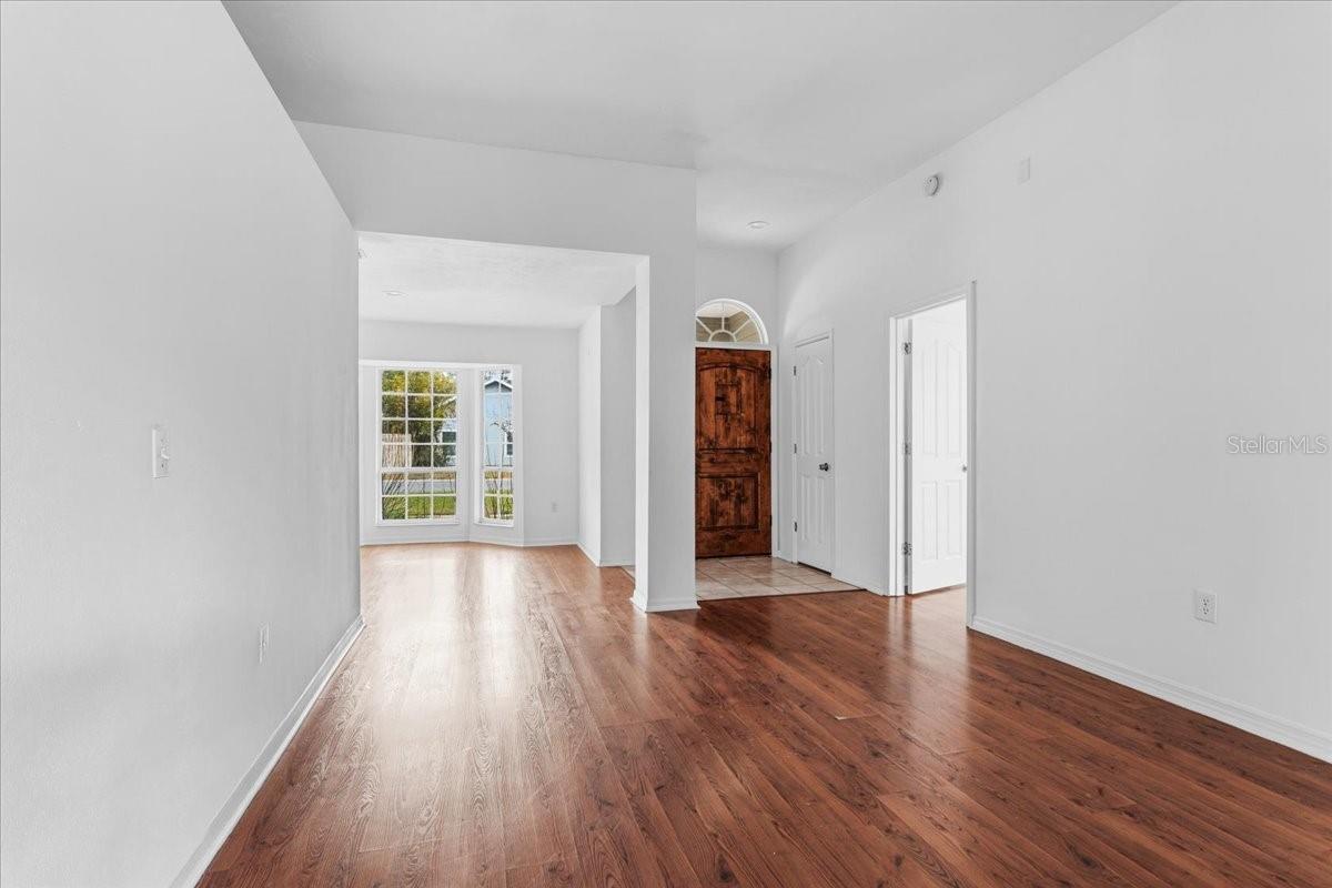 Image 6 of 30 For 6714 34th Drive