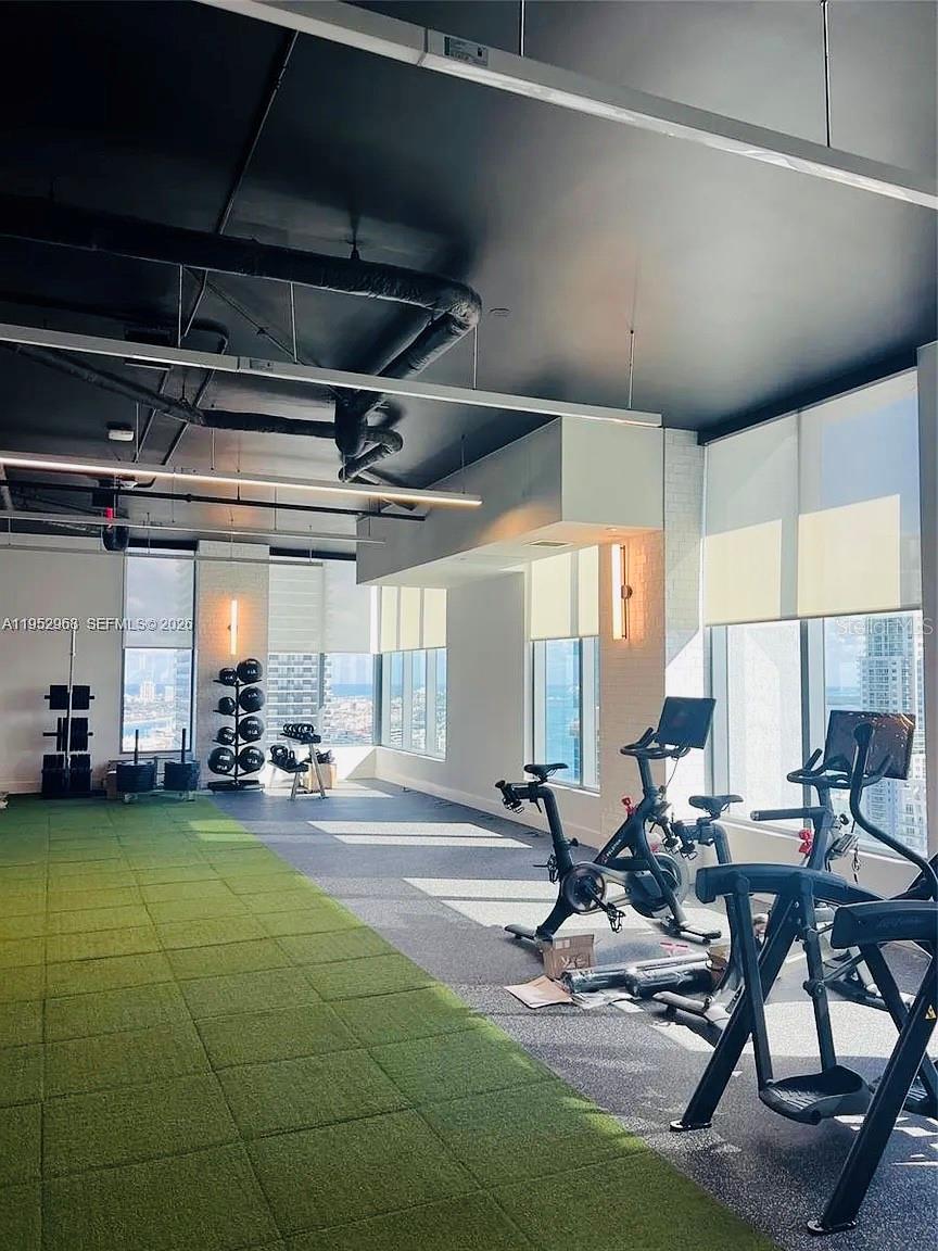 Image 11 of 13 For 121 5th Street 1500