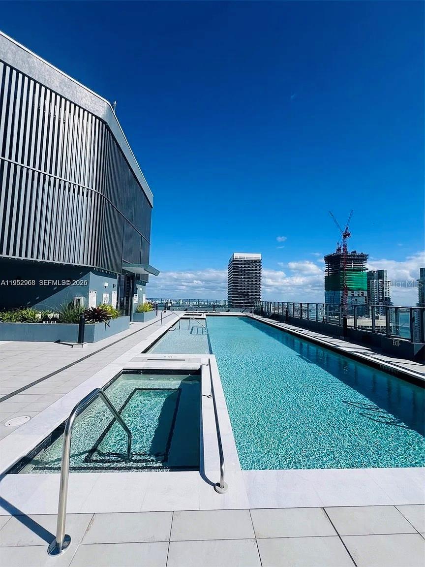 Image 8 of 13 For 121 5th Street 1500