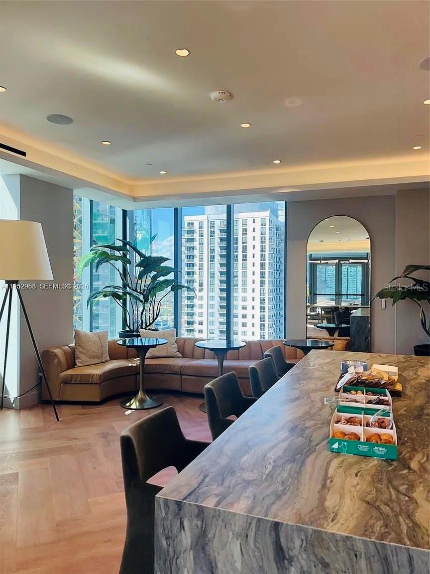 Image 9 of 13 For 121 5th Street 1500