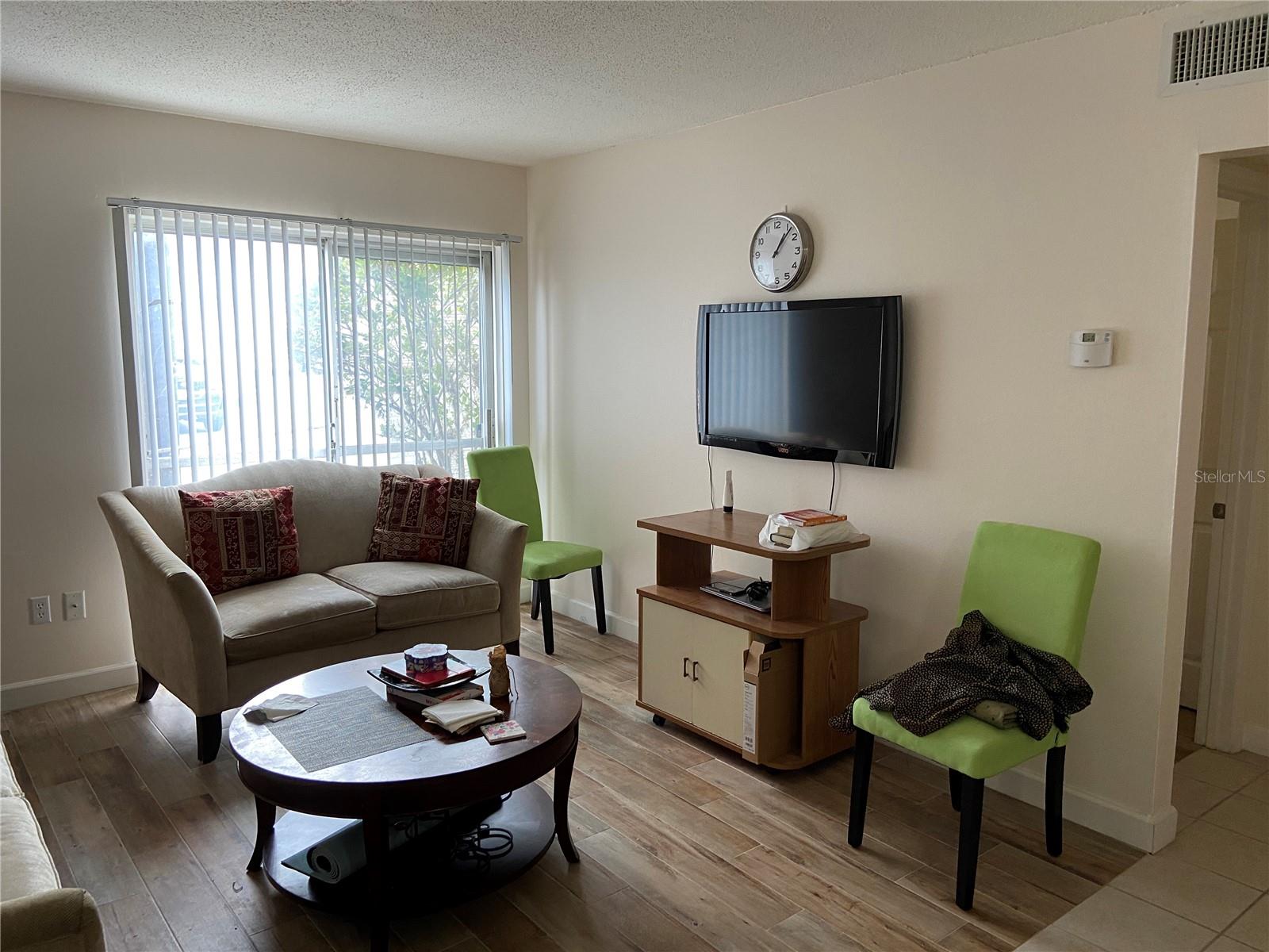 Image 4 of 9 For 1700 16th Court E-8