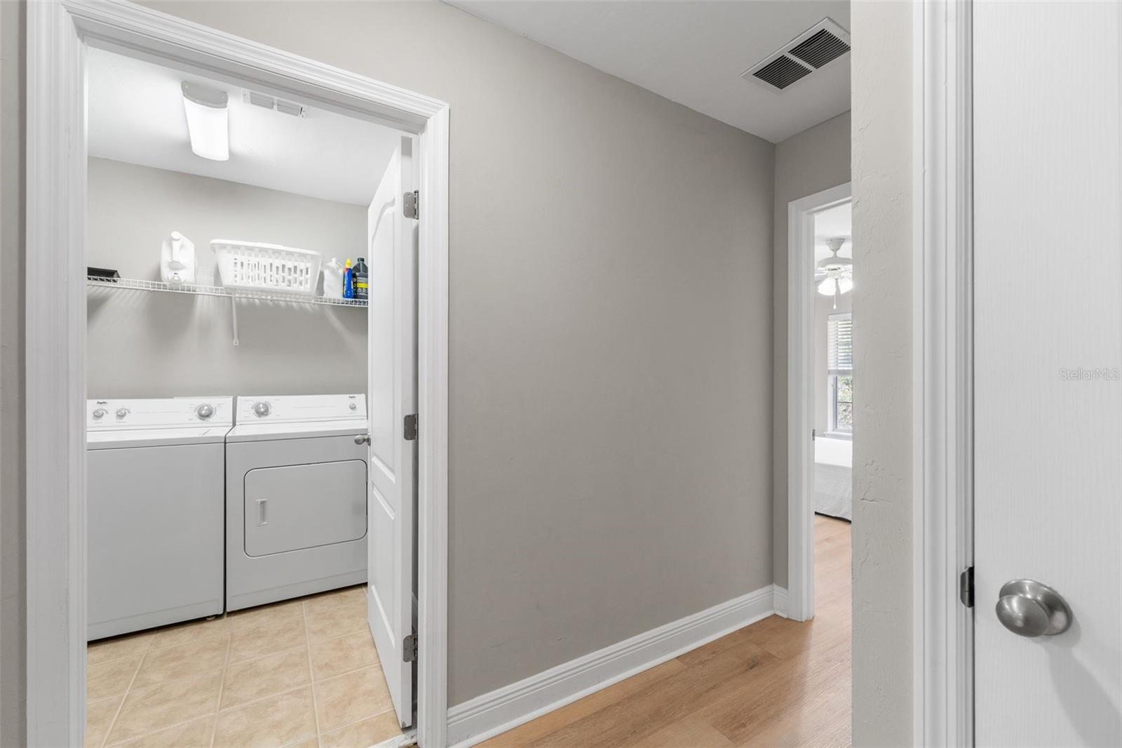 Image 12 of 22 For 2964 Sw 35th Place 71