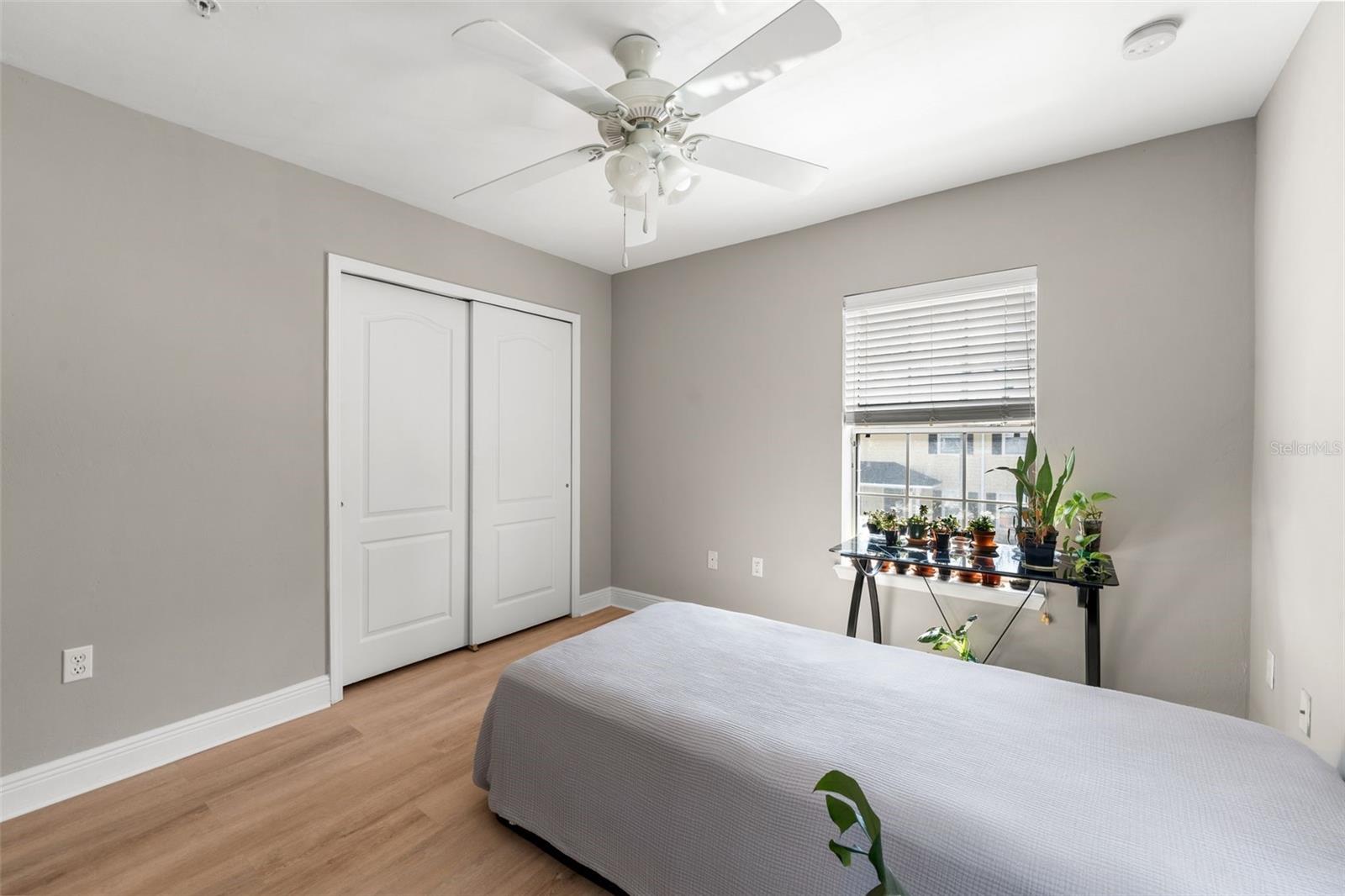 Image 18 of 22 For 2964 Sw 35th Place 71