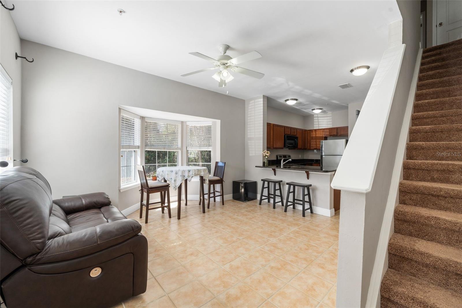 Image 3 of 22 For 2964 Sw 35th Place 71