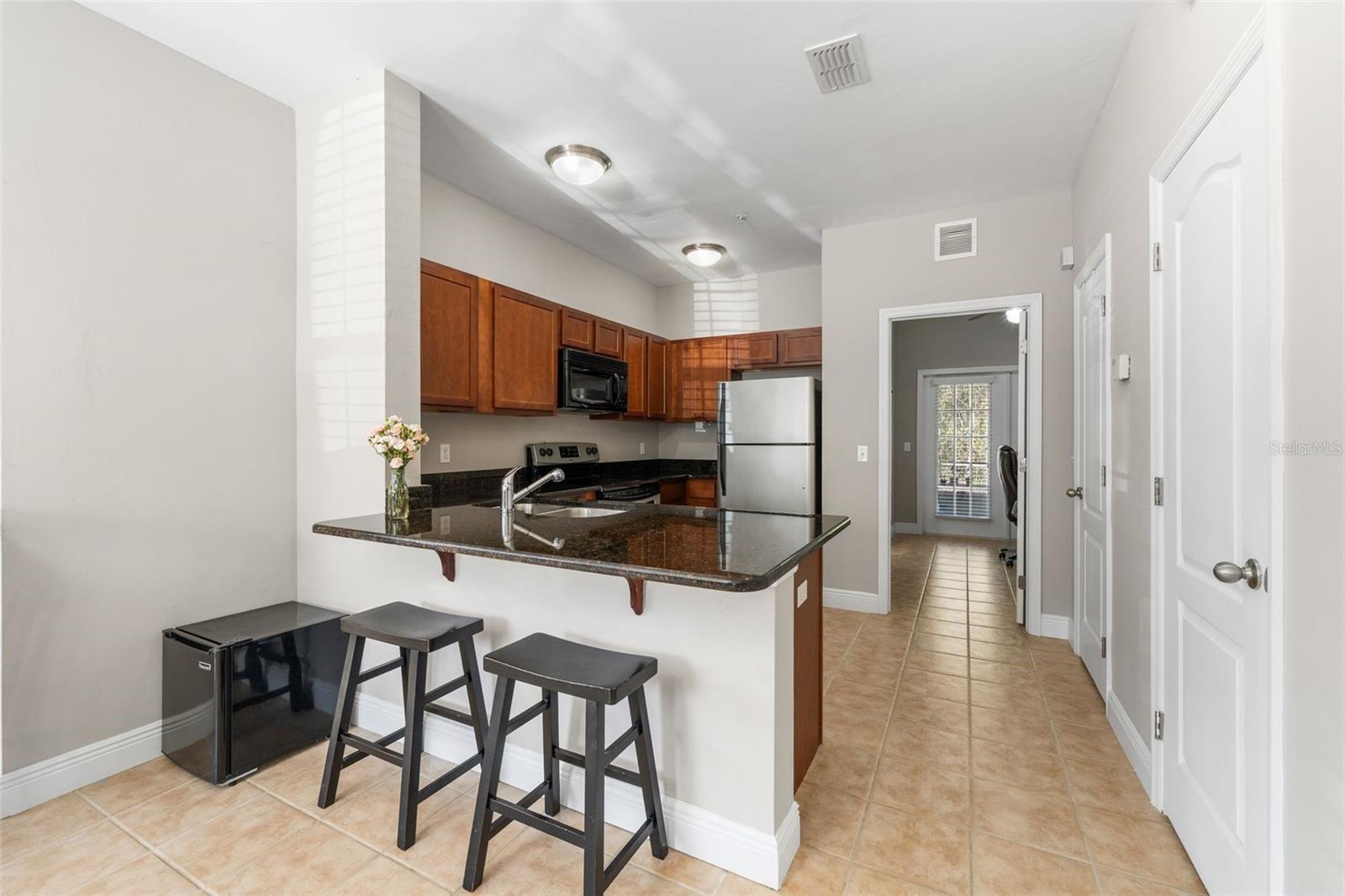 Image 6 of 22 For 2964 Sw 35th Place 71