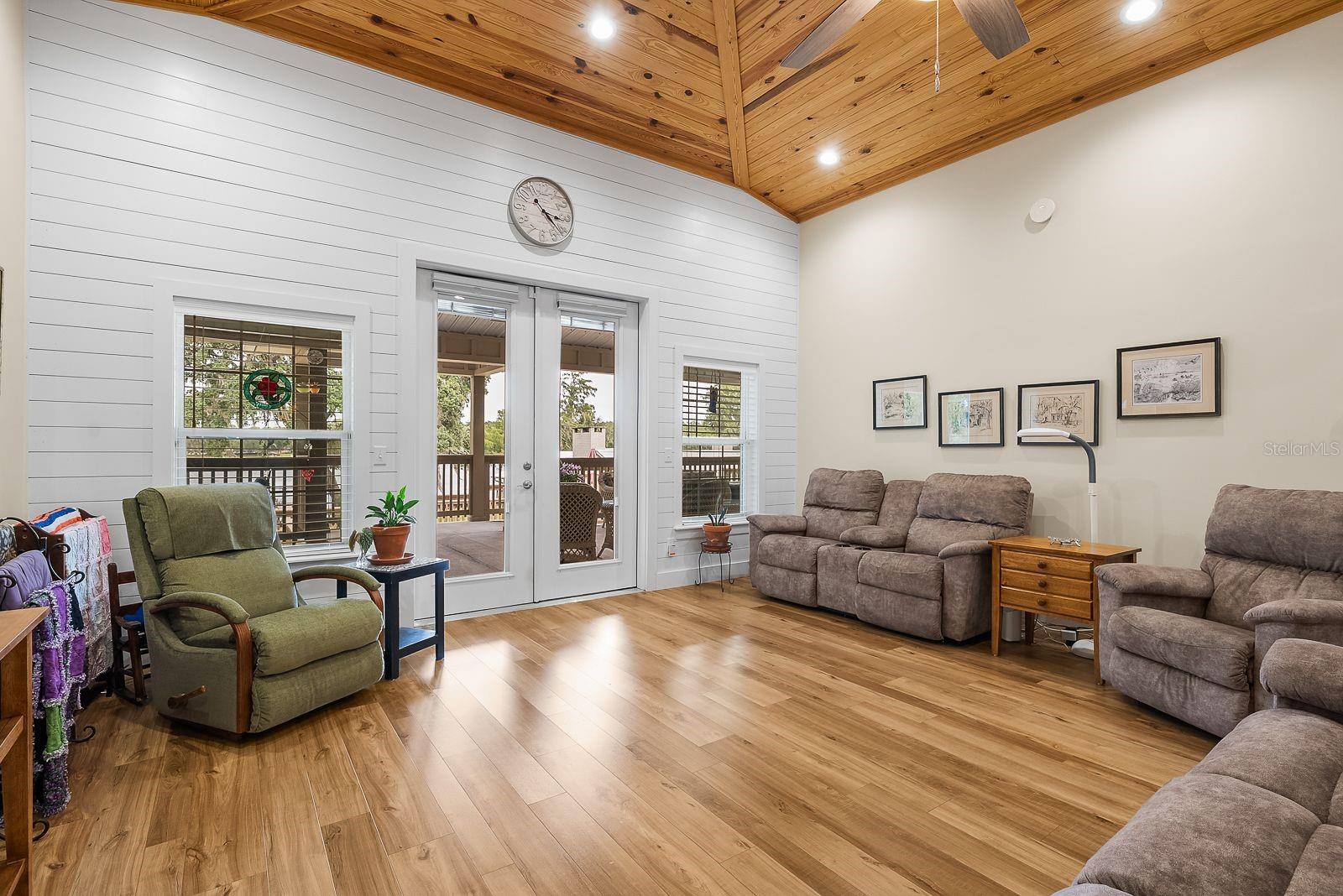 Image 14 of 44 For 8449 Lilly Lake Road