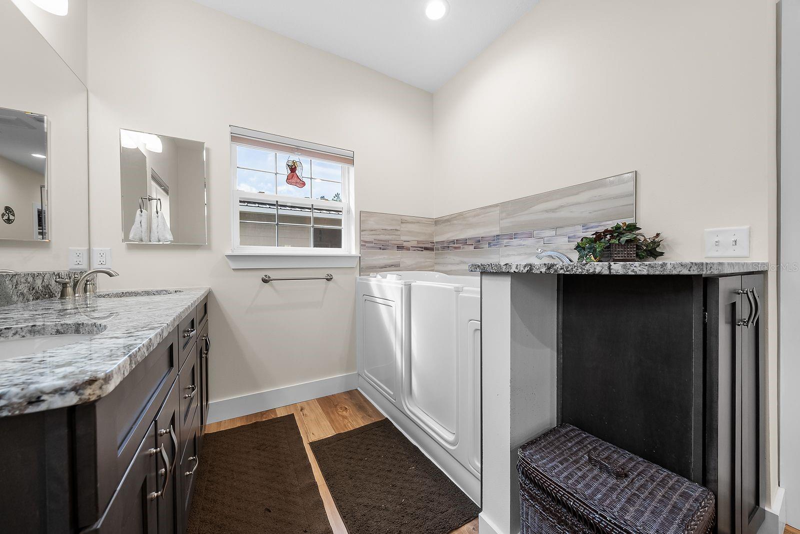 Image 26 of 44 For 8449 Lilly Lake Road