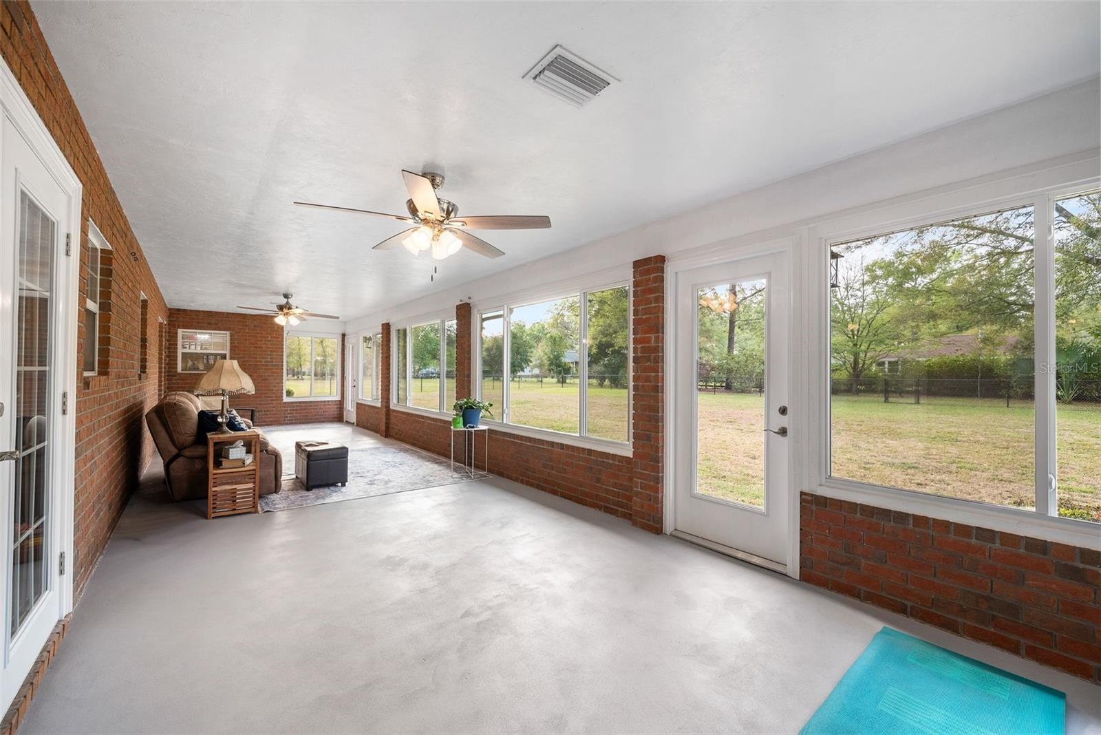 Listing photo id 17 for 244 Loblolly Place